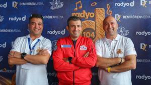 Selçuk Bayraktar Radyo D’ye konuk oldu: Burası bir misyon festivali