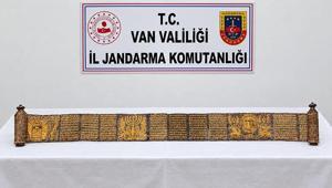 Vanda Tevrat olduğu değerlendirilen tarihi eser ele geçirildi