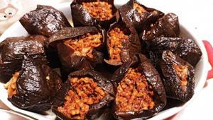Ne dağılıyor ne eriyor Tam ölçülü ekşili kuru dolma tarifi