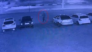 Antalya’da oto galeriye kundaklama 6 otomobili benzin dökerek ateşe verdi, polise teslim oldu