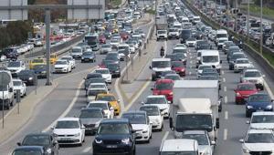 İstanbulda haftanın ilk iş günü trafik kilit Yoğunluk yüzde 69a kadar çıktı