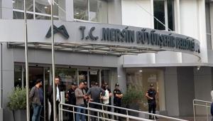 Mersindeki yolsuzluk soruşturması Gözaltına alınan 3 belediye başkanı ve 56 kişi adliyede