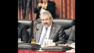 MHP’li Yıldız’dan fon krizi için anayasa hatırlatması