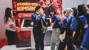 “Yapay Zeka Destekli Lojistik Anahat Optimizasyonu Yarışması”nın kazananlarına ödüllerini aldı