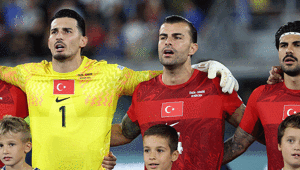 Galatasarayda milli takımlarına gidenler forma şansı buldu