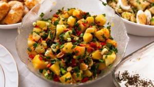 Ne limon ne sirke Patates salatasının gerçek sırrı bakın hangi malzemedeymiş: Tam kıvamında olsun
