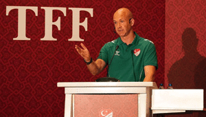 Gölge MHK Başkanı Anthony Taylor TFFden hakem kaosuna ara formül