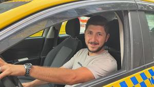 Taksiciden yürek ısıtan hareket Yanlışlıkla 11 bin TL gönderen müşterisine parayı iade etmek için kilometrelerce yol gitti