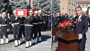 Silahla vurulmuş halde bulunan vali yardımcısının cenazesi memleketine uğurlandı
