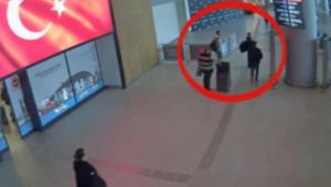 İstanbul Havalimanında polisin gözünden kaçmadı Korse yelekleri açılınca ortaya çıktı: Tam 8 kilo...