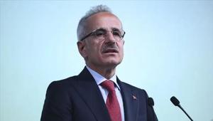 Bakan Uraloğlu, Sakaryada havacılık zirvesinde konuştu