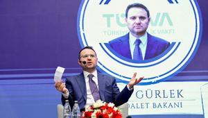 Bakan Gürlek: Gençlerimizin geleceğini hedef alan hiçbir suç odağının karşısında geri adım atmayacağız