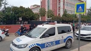 Adanada dehşet Okula ekmek bıçağıyla geldi, arkadaşını yaraladı
