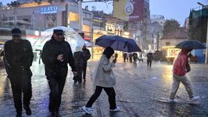 Valilikler peş peşe duyurdu 6 ilde okullar tatil edildi