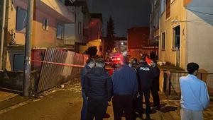 Kocaelide metruk binanın balkonu yıkıldı Bir bina tedbiren boşaltıldı