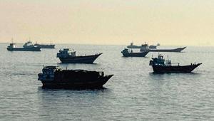 Hürmüzde sıcak gelişme Mayına çarpan petrol tankerinde yangın çıktı