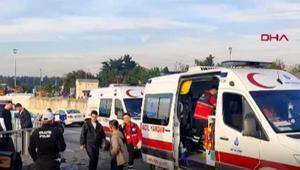 Eyüpsultanda 2 otomobil çarpıştı Yaralılar var