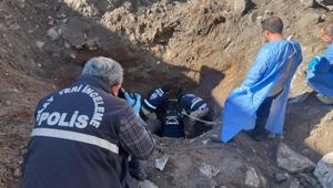 15 yıllık kayıp dosyasında korkunç şüphe Yanan evinin altında kemikler ve balta bulundu
