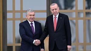 Cumhurbaşkanı Erdoğan, Özbekistanlı mevkidaşı Mirziyoyev ile bir araya geldi