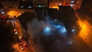 Kağıthane’de korku dolu anlar 5 katlı binanın çatısı alev alev yandı