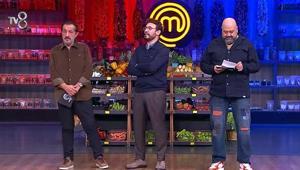 SON DOKUNULMAZLIK MASTERCHEF HANGİ TAKIMIN OLDU MasterChefte son dokunulmazlık oyununu Mavi mi, Kırmızı takım mı kazandı İşte haftanın eleme adayları...