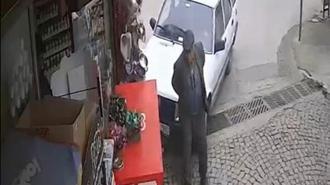 Otomobilin çarptığı yayanın soğukkanlı tavırları dikkat çekti
