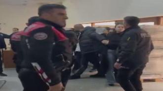 Bursa'da duruşma salonunda silahlı saldırı!