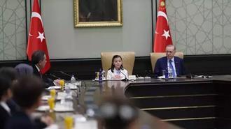 Cumhurbaşkanı Erdoğan çocukları kabul etti! 'Türkiye Yüzyılı hedefimize ulaşana kadar durmayacağız'