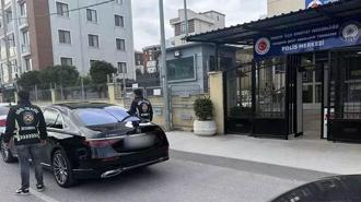 Bakan Yerlikaya açıkladı: Beşiktaş'taki aracın çakarı iptal edildi