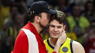 Fenerbahçe'nin yıldızları EuroLeague şampiyonluğunu yorumladı! İşte sezonun kırılma maçları