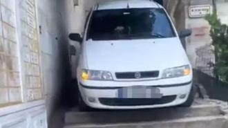 Otomobiliyle merdivenlerden inmeye çalıştı