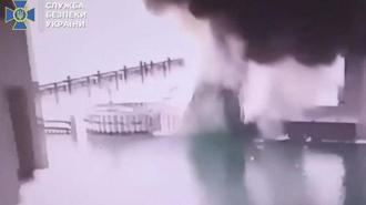 Ukrayna'dan bir büyük saldırı daha! Kırım'daki kritik köprü su altı bombasıyla havaya uçuruldu