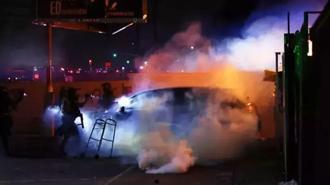 Los Angeles'ta polis ve göstericiler arasında çatışmalar yaşanıyor