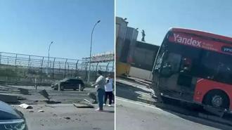 Haliç Köprüsü'nde kontrolden çıkan metrobüs bariyerlere çarptı