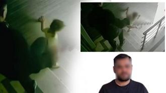 Kamera kaydı dehşete düşürdü! Kızına tekme atan cani baba tutuklandı