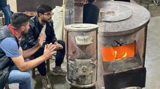 Yazın ortasında şaşırtan manzara! ‘Herkes denize giriyor, biz ısıtmaya çalışıyoruz'