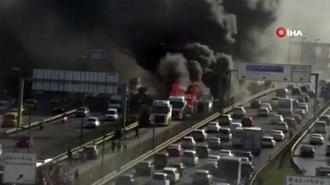 SON DAKİKA! İstanbul'da metrobüs yangını! Çok sayıda ekip sevk edildi