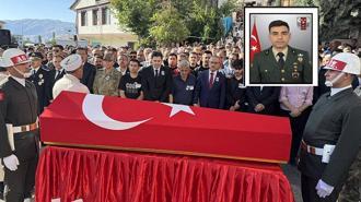 Şehit Mühimmat Astsubay Kıdemli Çavuş Akdoğan, son yolculuğuna uğurlandı