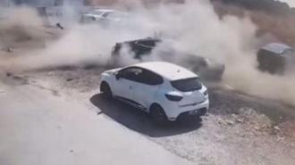 Facia teğet geçti! Vincin devrildiği anlar kamerada...