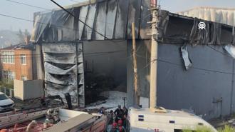 Parfüm deposunda çıkan yangında 6 kişi hayatını kaybetti