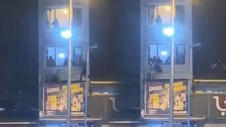 Kumkapı'da komşular arasında kavga! Darbedip pencereden attılar