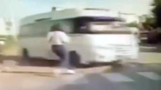 Ezilmekten son anda kurtuldu! Genç kız...