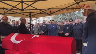 Azerbaycan-Gürcistan sınırında düşen askeri kargo uçağında şehit olan Hamdi Armağan Kaplan için cenaze töreni düzenlendi