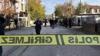 Amca çocuklarının kavgası kanlı bitti! Bıçak, taş, sopa ve silahlar…