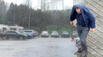 Meteoroloji uyarmıştı! İstanbul'da dolu ve hortum paniği