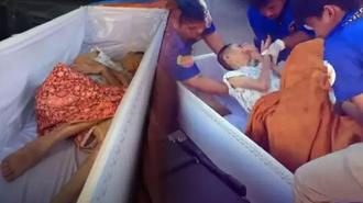 Öldü denilerek cenazesi düzenlenen kadın tabutta gözlerini açtı