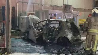 Şarj halindeki elektrikli otomobilde patlama