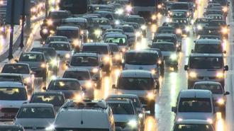 İstanbul'da trafik durma noktasına geldi! Yoğunluk yüzde 80'e ulaştı