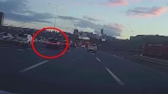 Trafikte makas atan sürücü kazaya sebep oldu