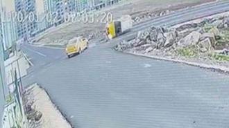 Ticari taksi yan yattı! Ana yola kontrolsüz çıkınca...